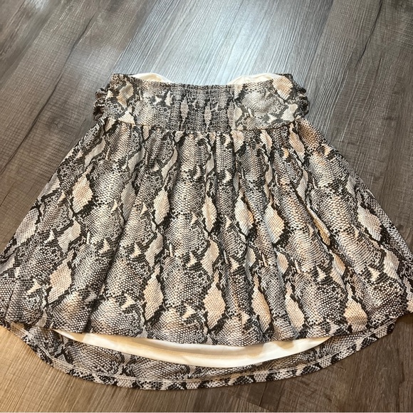 NWT Torrid Snakeskin Print Strapless Babydoll Tunic #12783676, Size M/L, 10 flaw - Picture 4 of 7